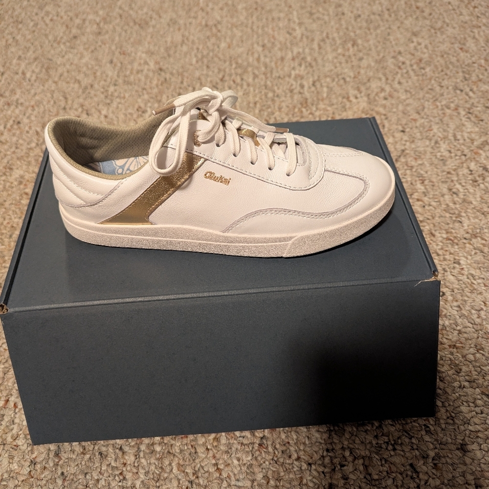 OluKai Women's Ha'upu Sneakers